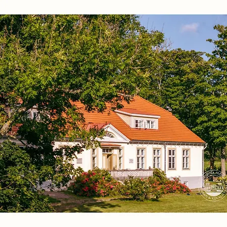 Manor Boutique & Restaurant